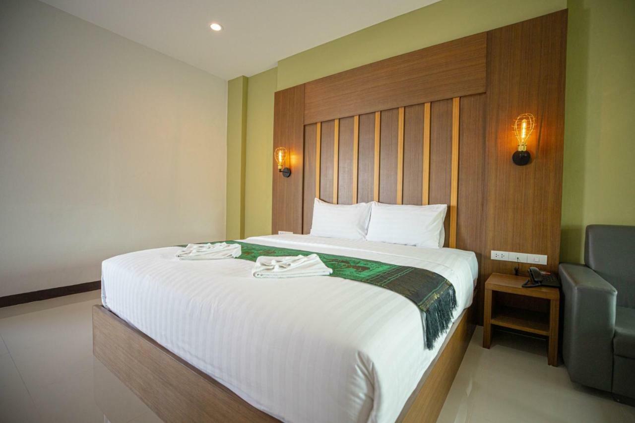 สมาร์ท โฮเทล Hotel Ban Lam Luk Ka ภายนอก รูปภาพ