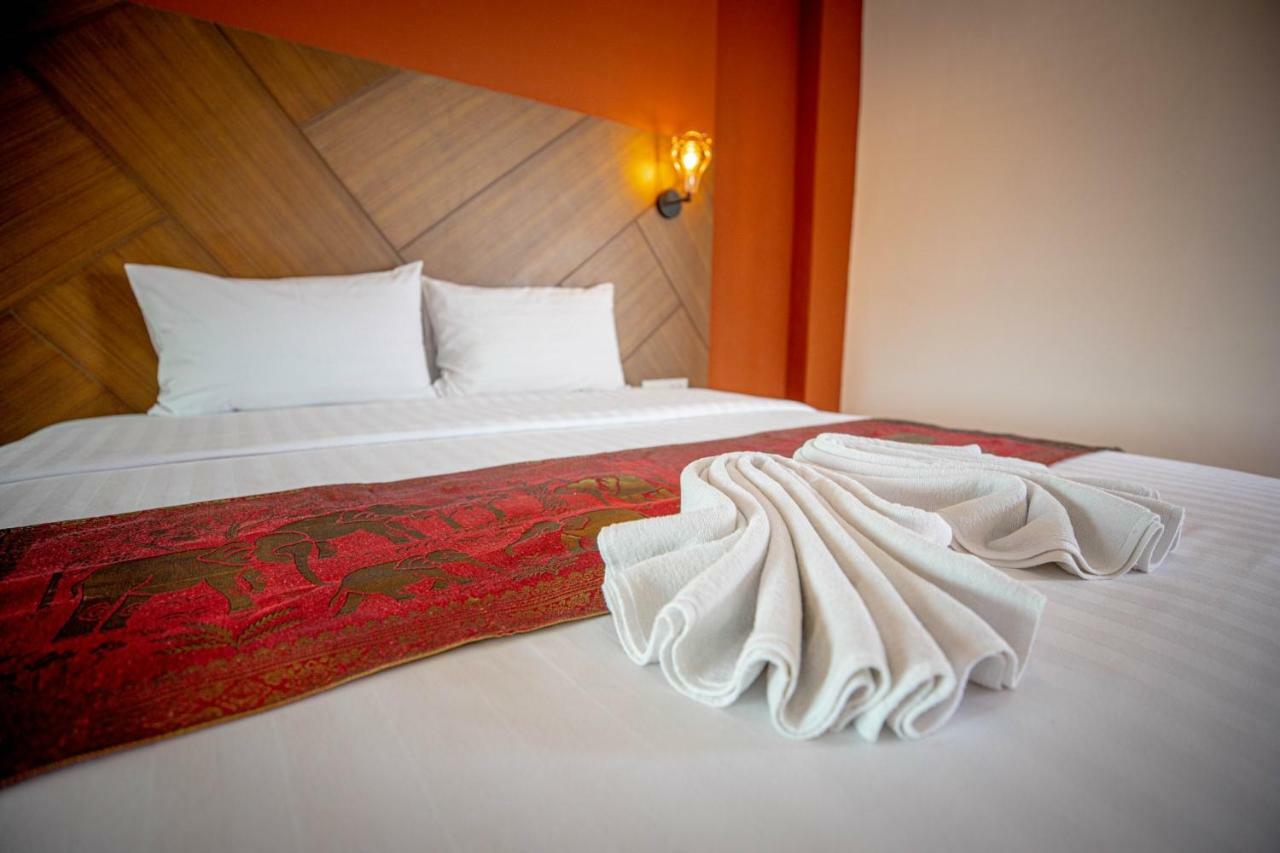 สมาร์ท โฮเทล Hotel Ban Lam Luk Ka ภายนอก รูปภาพ