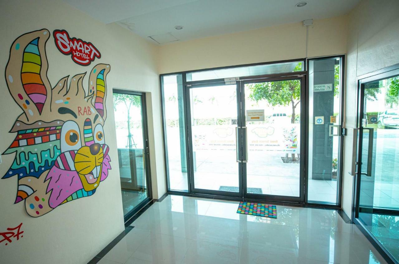 สมาร์ท โฮเทล Hotel Ban Lam Luk Ka ภายนอก รูปภาพ